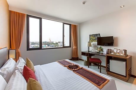 Deluxe Double or Twin Room with Pagoda View