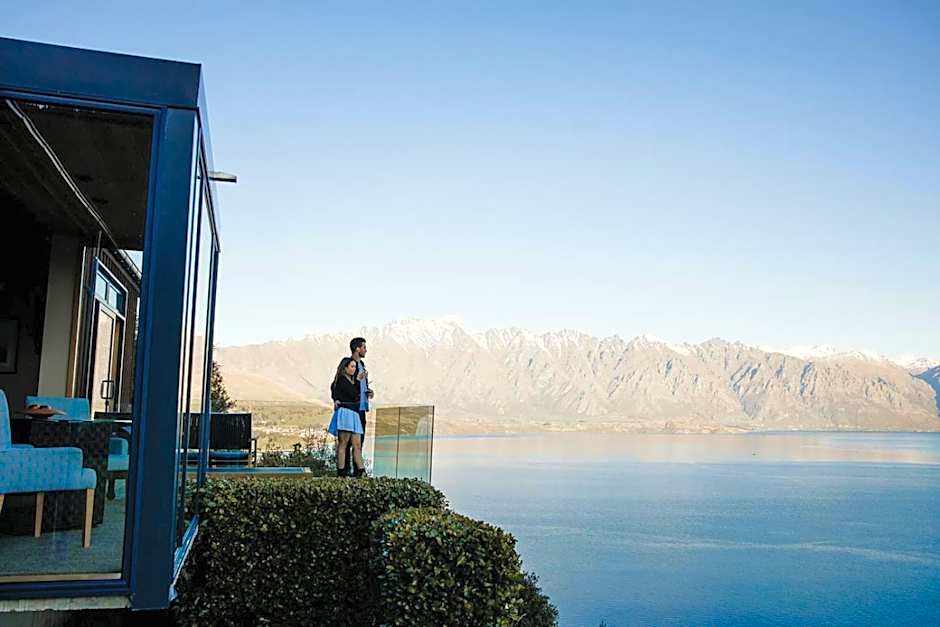 Azur Lodge