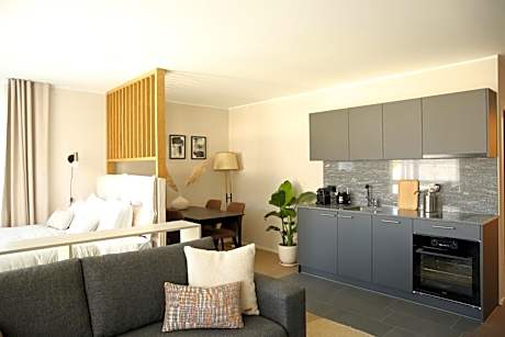 Apartment with Balcony