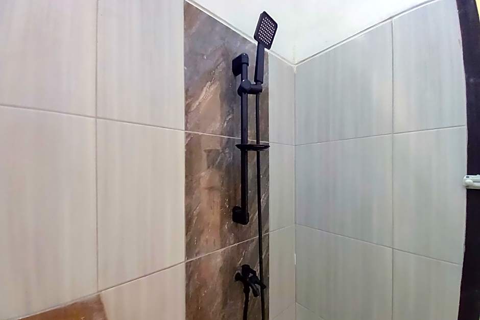 RedDoorz Syariah near Jamtos Lorong Hamba