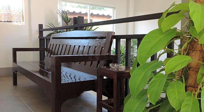 Grandma Kaew House