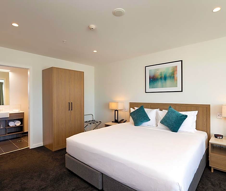 Oaks Auckland Hotel