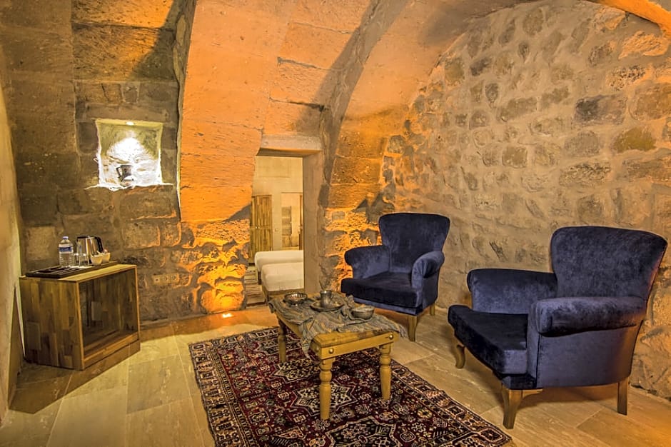 Caldera Cave Hotel