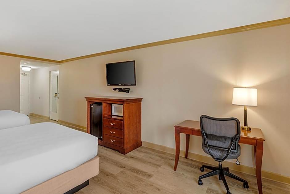 Best Western Plus Morristown Inn