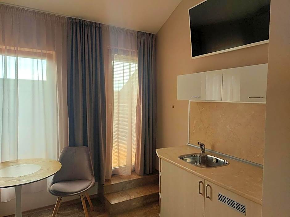 Family Hotel Saint Nikola and Free parking