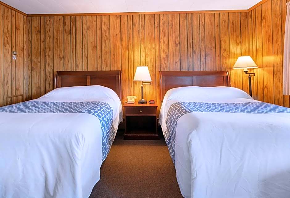 Knob Hill Motor Lodge