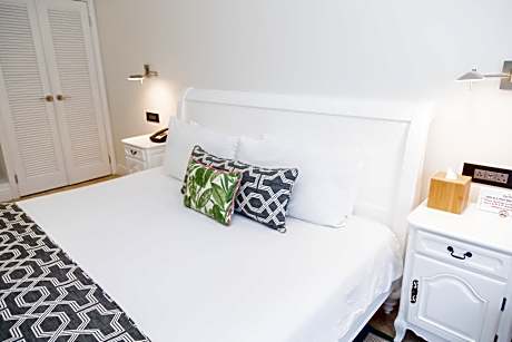 Sundeck Splash Suite