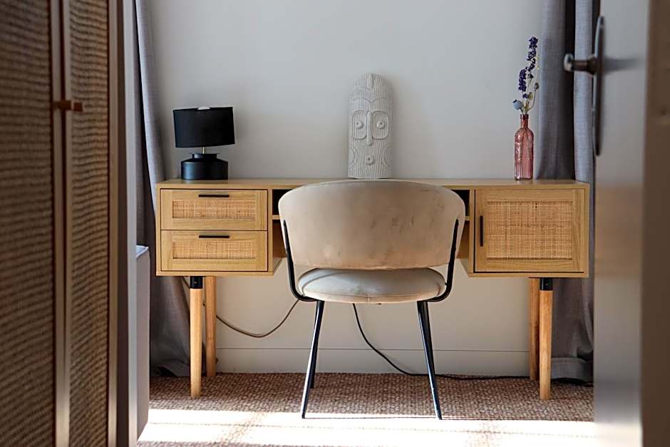 Tour de Nesle La Rochelle Vieux Port 3 etoiles