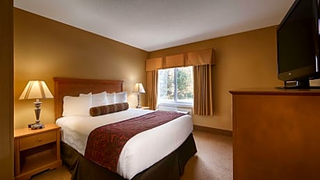 1 QUEEN BED,NSMK,NOPET,WHISPD,COFMKR,MICRFG,IRON,FULL BREAKFAST