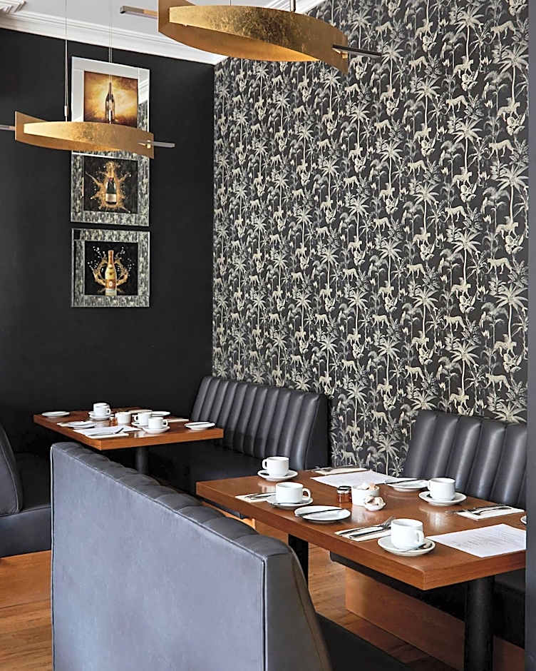 The Royal Adelaide Hotel