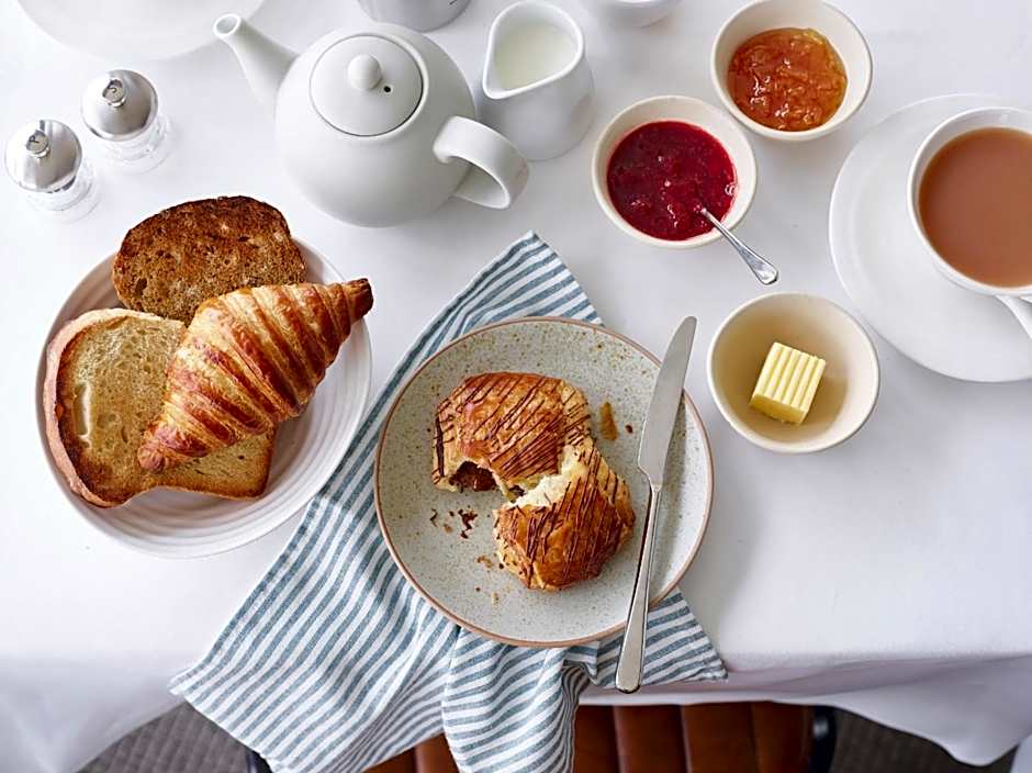 Outlaw's Guest House