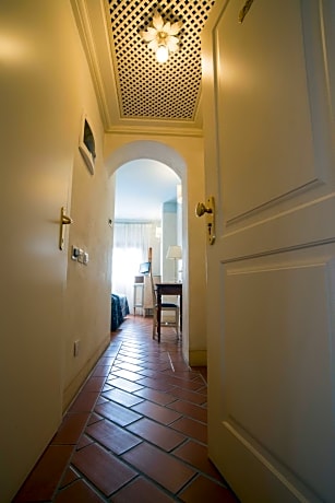 Deluxe Junior Suite