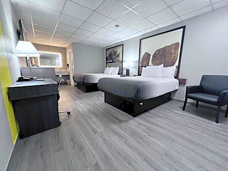Queen Room with Two Queen Beds - Non-Smoking