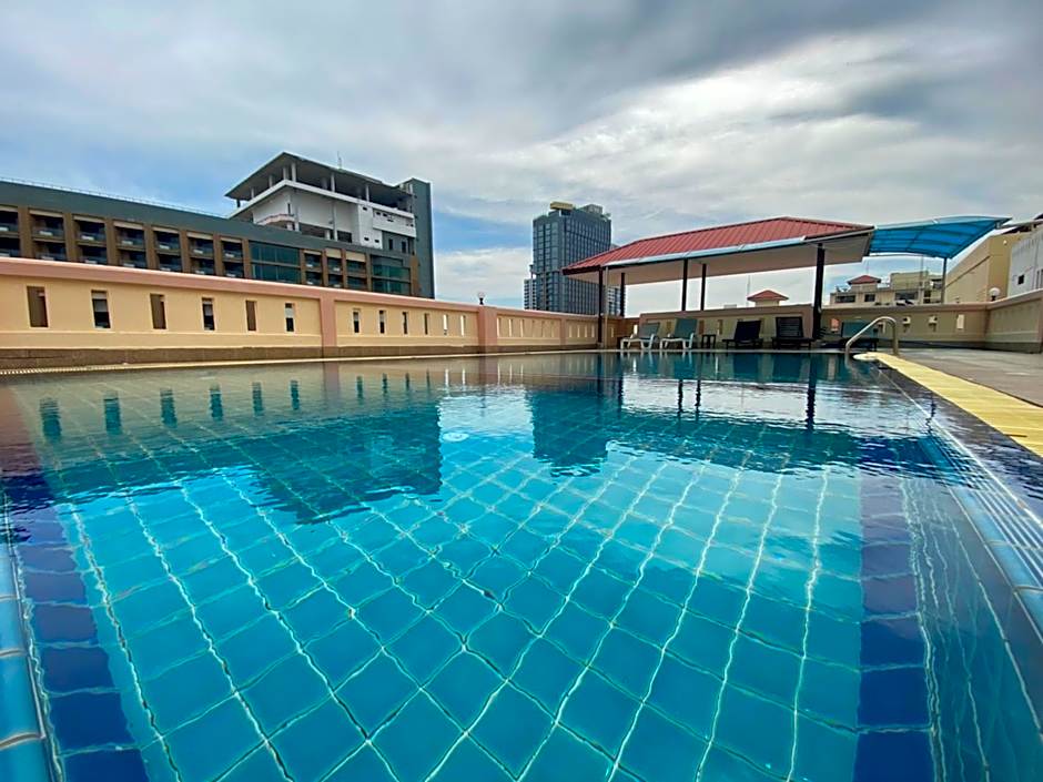 A.A. Pattaya Golden Beach Hotel