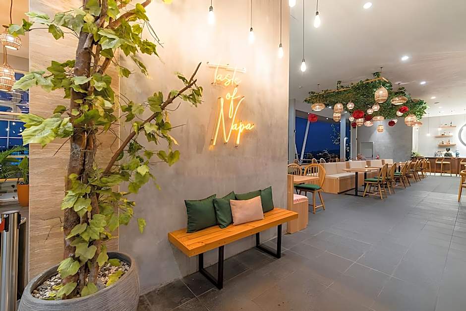 Ascent Premiere Hotel and Convention