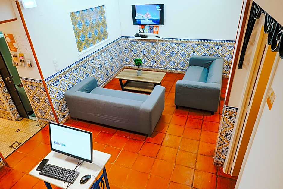 Help Yourself Hostels - Restelo