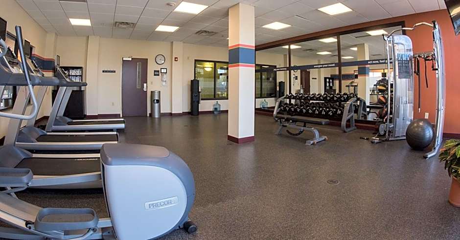 Hampton Inn By Hilton And Suites Woodstock