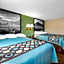 Super 8 by Wyndham Pierre SD