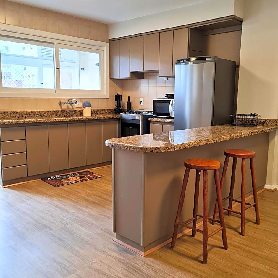 Cobertura 500m do mar | Ar | Piscina | Aceita Pet