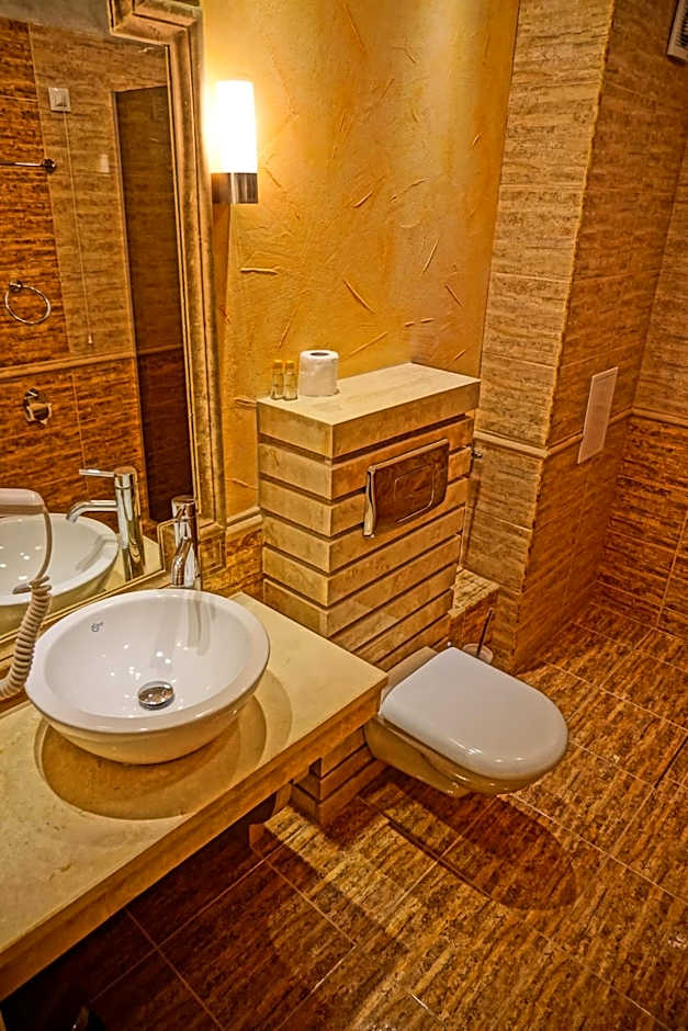 Golden Rainbow Beach Hotel