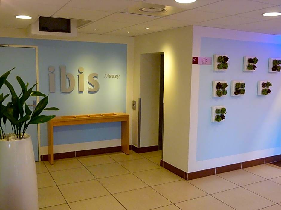 ibis Massy