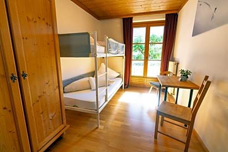 2 Beds