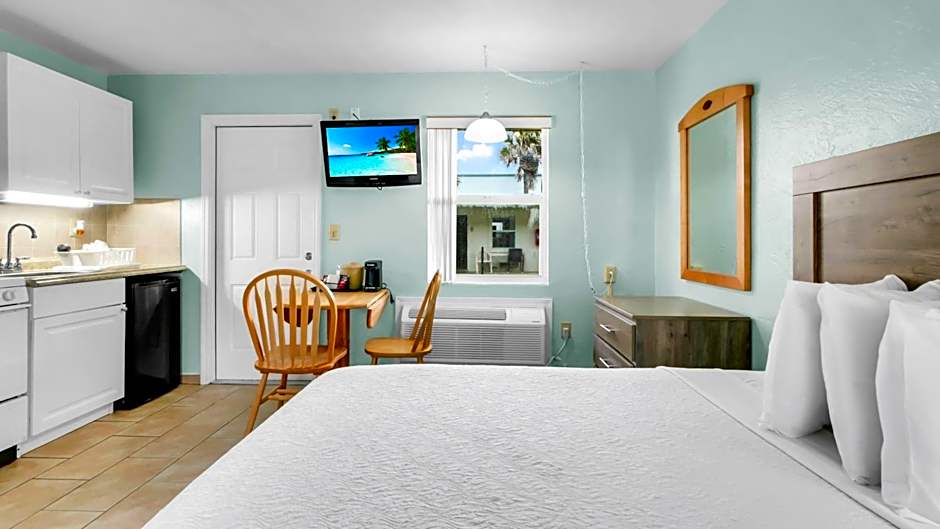 Ocean Court Beachfront Hotel