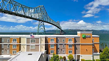 Holiday Inn Express Hotel & Suites Astoria By IHG