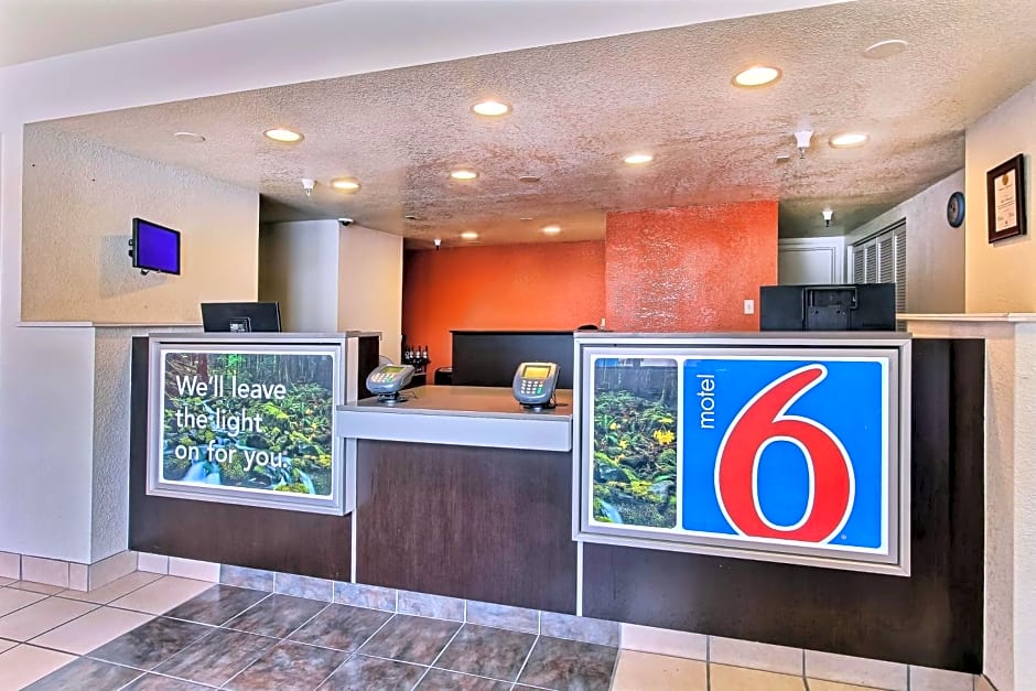 Motel 6-Watsonville, CA - Monterey Area