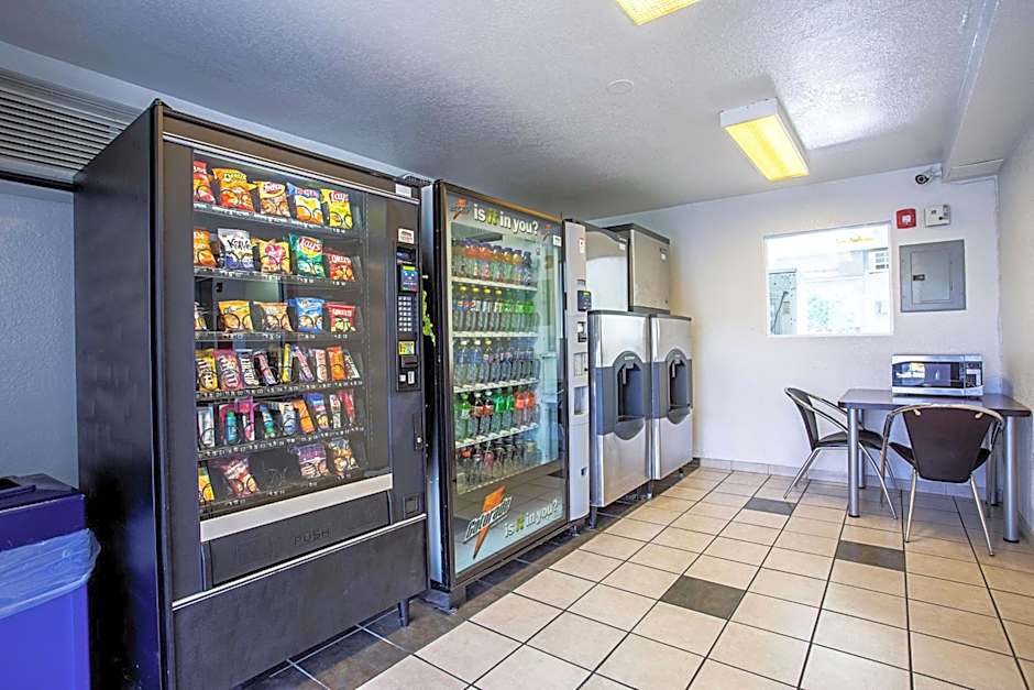 Motel 6 Prescott