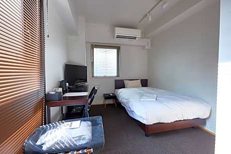 Semi double room -One bed