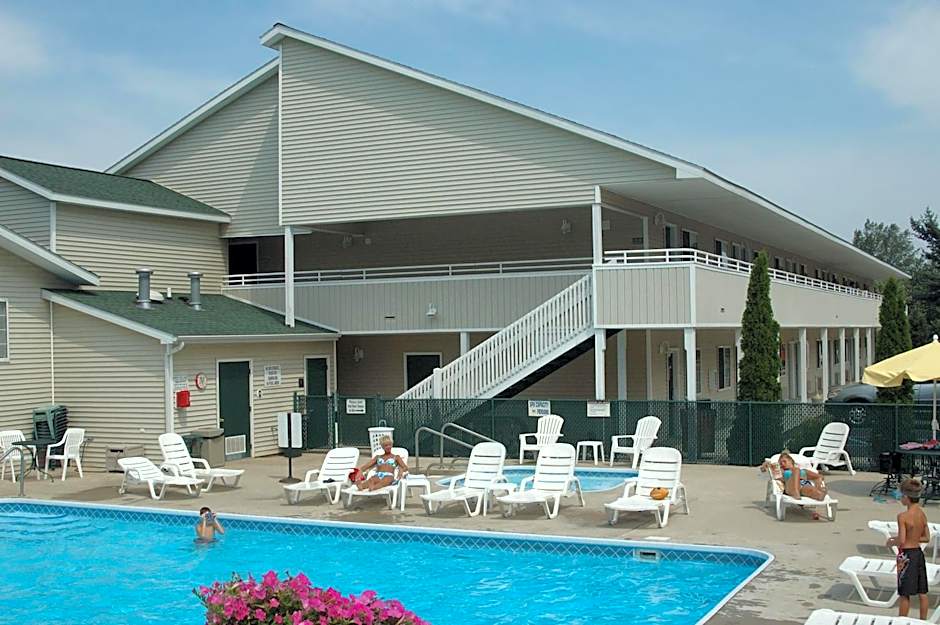 Sierra Sands Family Lodge