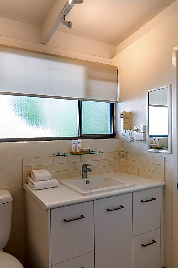 Beachfront Terraces with Onsite Reception & Check In