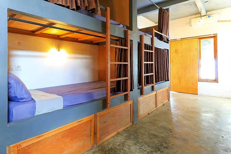Hostel Bukit Sangcure