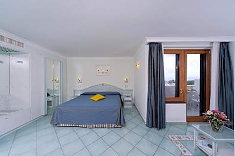 Superior Quadruple Room