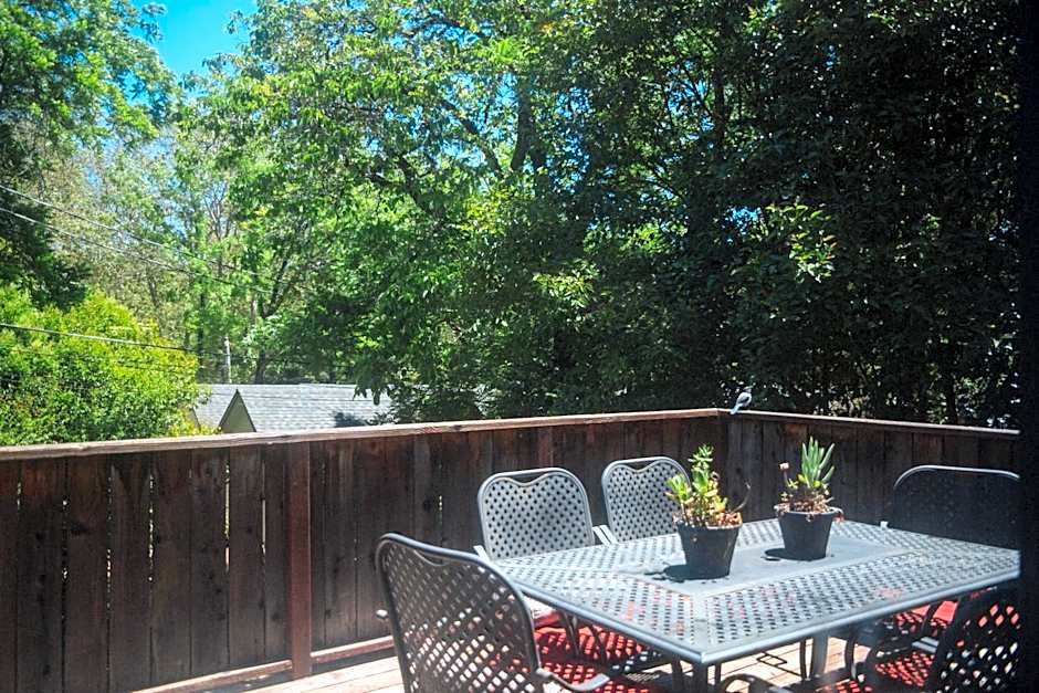 Johnson's Beach Cabins and Campground