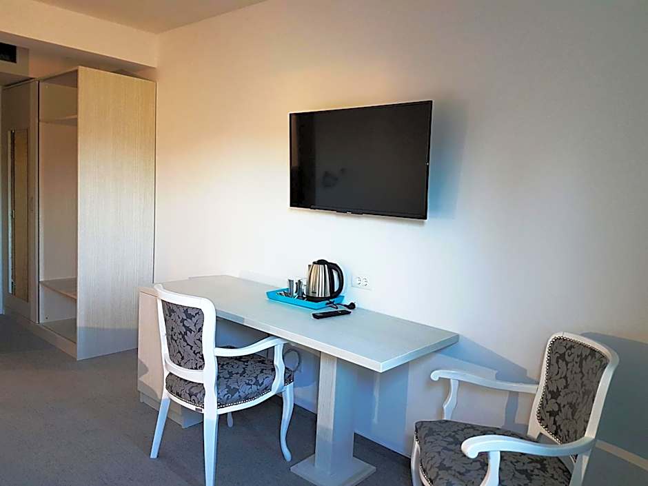 Hotel SAX Gračanica