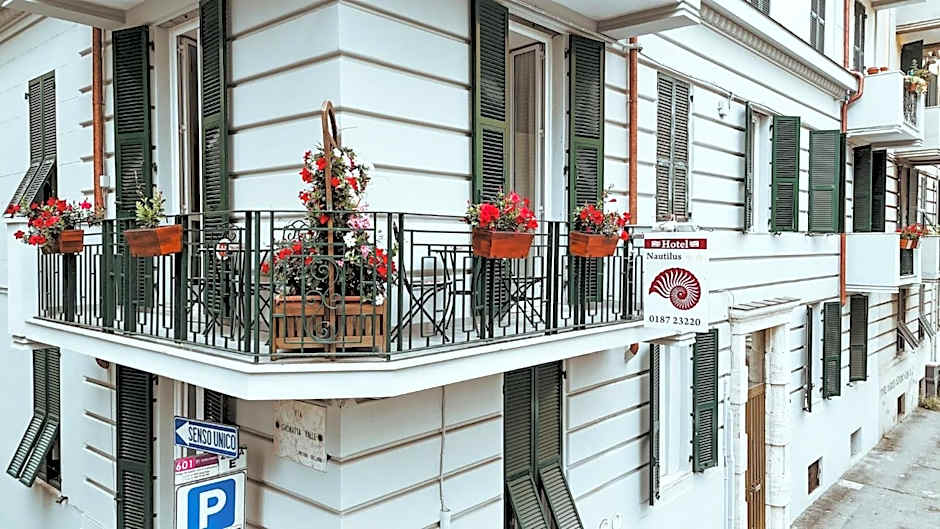 Nautilus Hotel