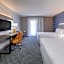 Comfort Inn & Suites At Dollywood Lane