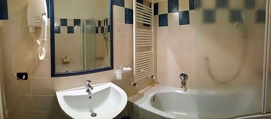 Hotel Lario