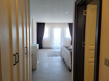 King Room with Sea View