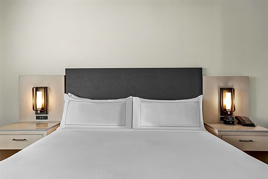 DoubleTree Suites By Hilton Raleigh-Durham