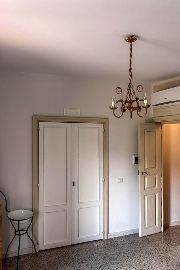 Casale storico nella campagna cilentana