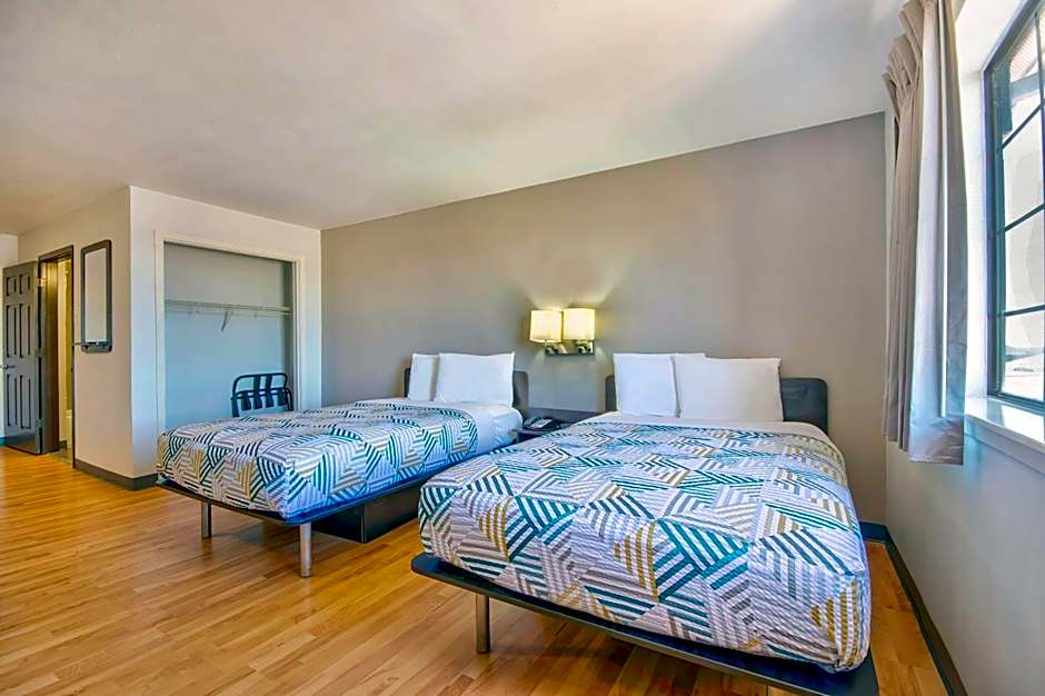 Studio 6-Port Arthur, TX - SE