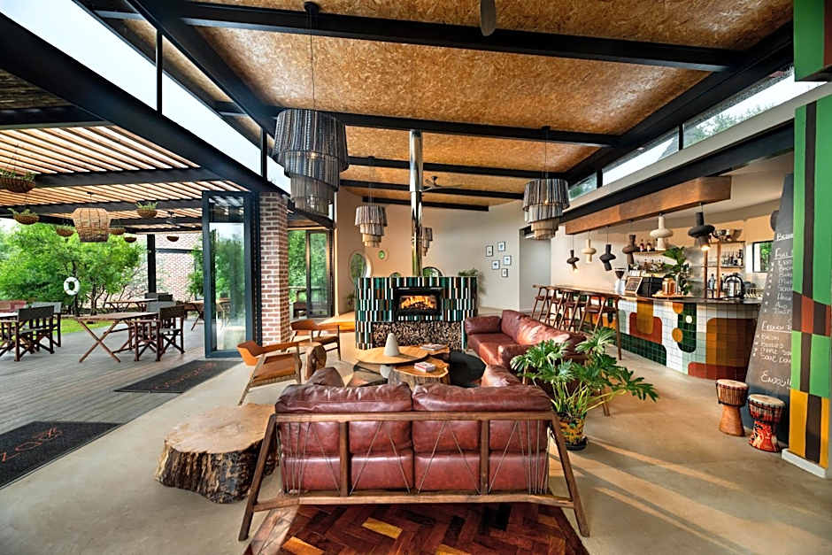 Mbazo Safari Collection