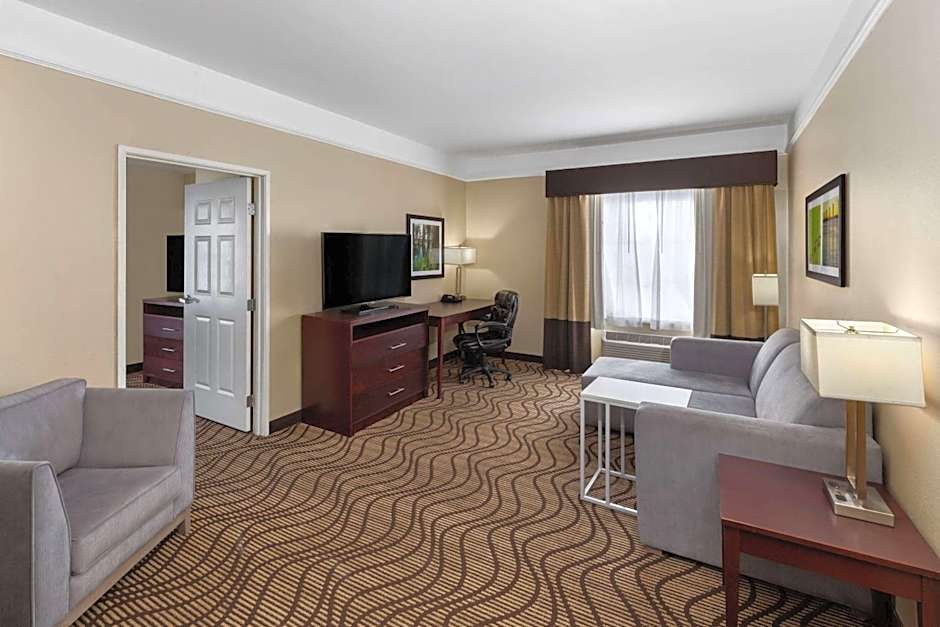 La Quinta Inn & Suites by Wyndham Houma