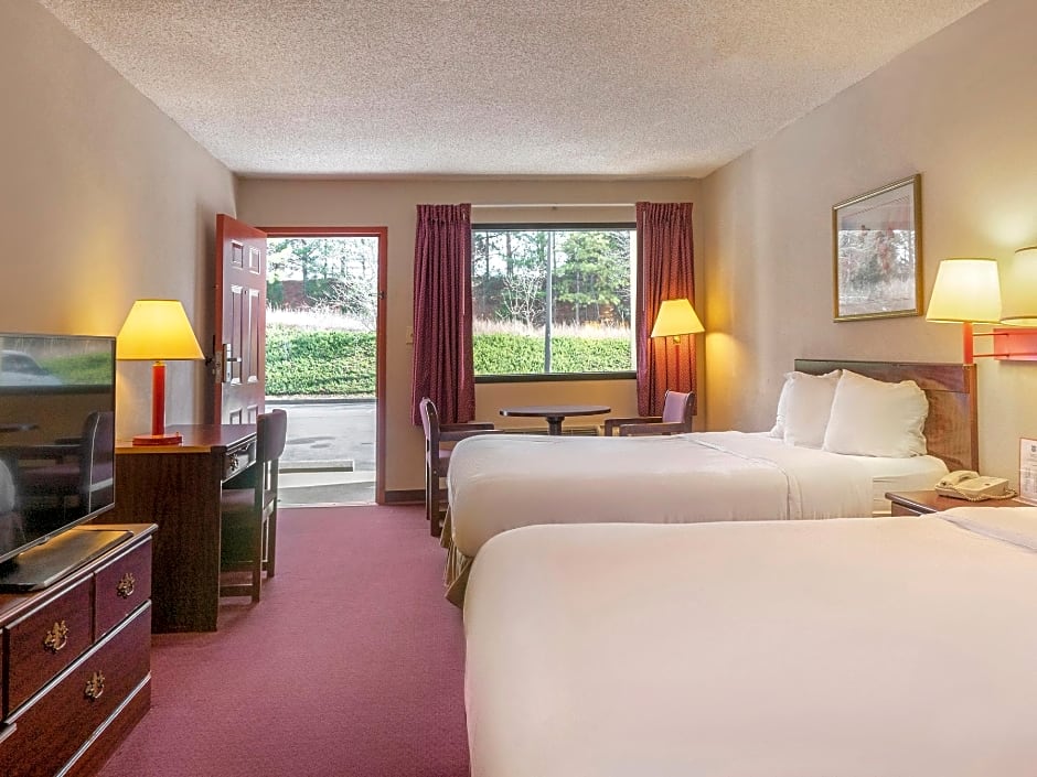 Days Inn by Wyndham Adairsville