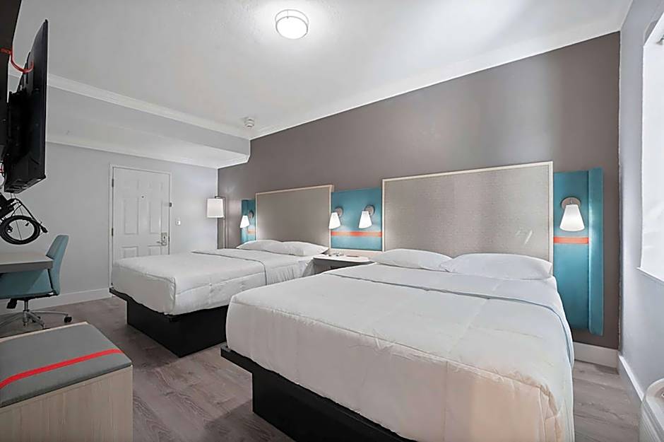 Atrium Hotel, Trademark Collection by Wyndham