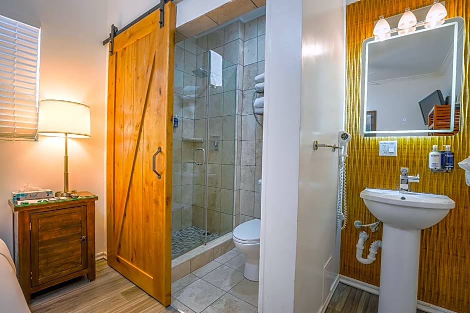 Duval Inn - Key West