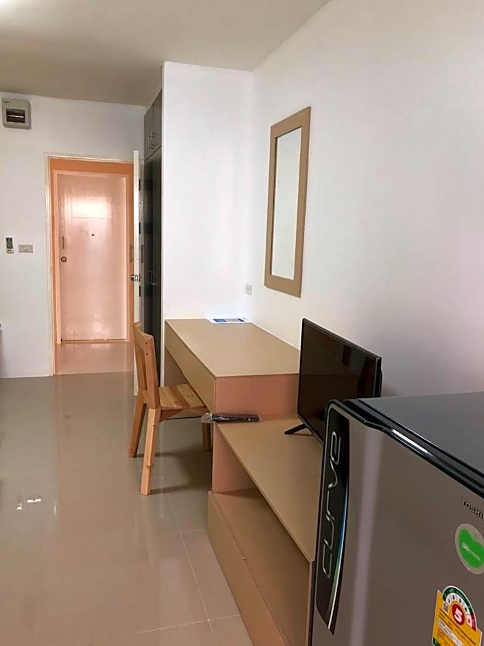 H12, The Stylish Apartment